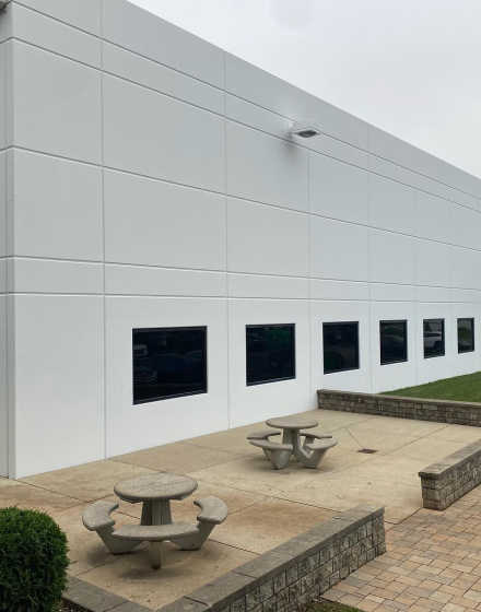 Warehouse exterior painting in Carol Stream project photo 2