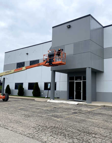 Warehouse exterior painting in Lemont project photo 3